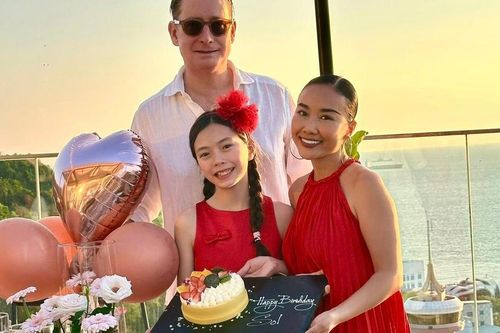 Con gái lai của Đoan Trang tuổi 13 sở hữu nhiều năng khiếu nghệ thuật, thông thạo 3 thứ tiếng
