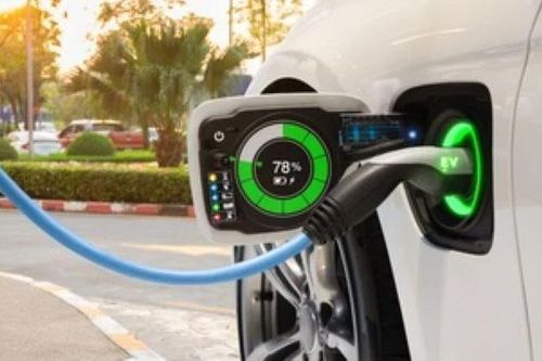 VCCI: Ưu đãi thuế đối với xe dưới 24 chỗ chạy bằng pin phù hợp với thông lệ quốc tế