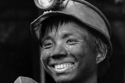 Triển lãm ảnh 'Những người ta gặp': Ký ức trong mỗi khuôn hình