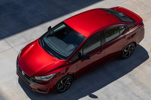 Sếp Nissan vẫn tin vào sedan giá rẻ