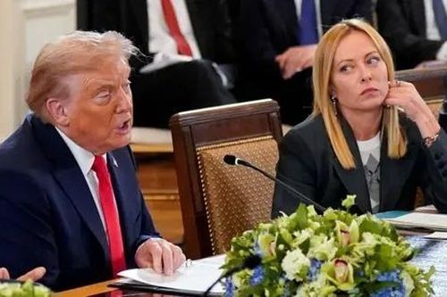 Ông Trump 'sốc' vì Thủ tướng Italy
