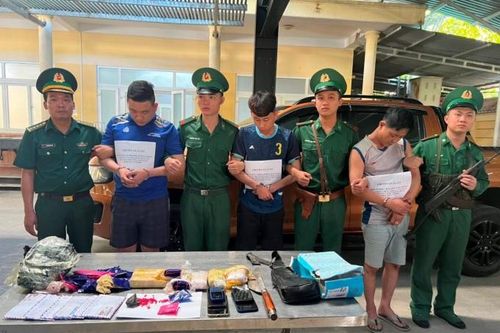 Chăm vợ rồi lại vào trận tuyến