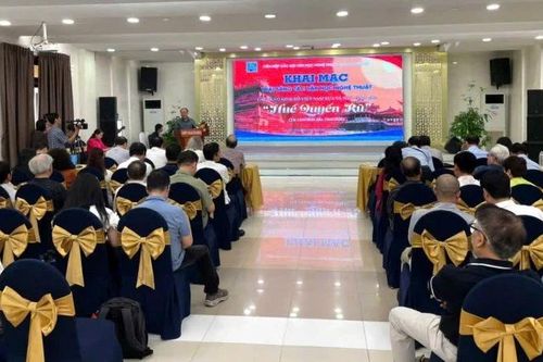 Khai mạc Trại sáng tác văn học nghệ thuật với chủ đề 'Huế quyến rũ'