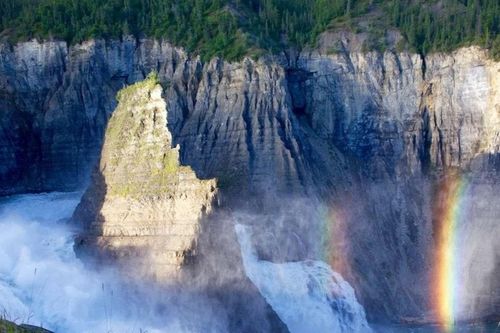 Chiêm ngưỡng vùng đất hoang dã đẹp nhất Canada, ít người có thể tới