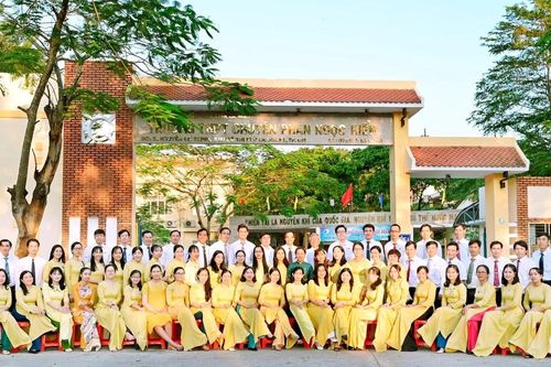 Cà Mau định hướng phát triển trường THPT chuyên tiệm cận chuẩn quốc tế