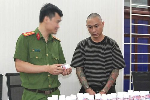 Bắt người đàn ông ở Nghệ An bán thuốc chữa hen suyễn giả