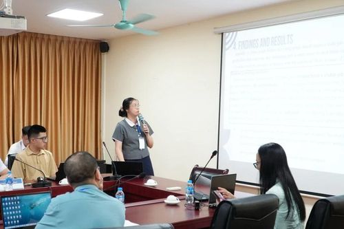 Người học có thể bị hạn chế khả năng tư duy và sáng tạo ngôn ngữ nếu lạm dụng AI