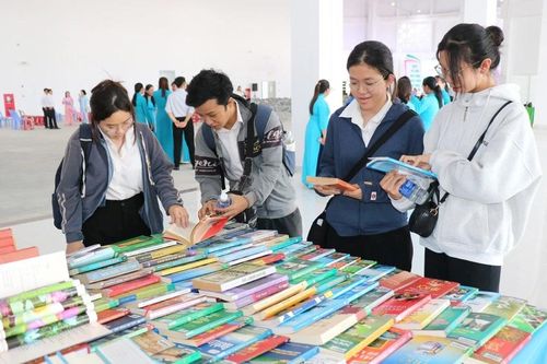 Sôi nổi Ngày Sách và Văn hóa đọc Việt Nam tại Đồng Tháp