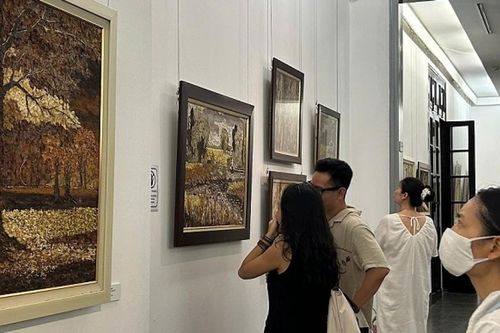Không gian nghệ thuật độc đáo của triển lãm mang tên 'Cuộc chơi với lá'
