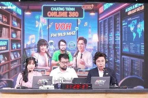 Toàn bộ quy trình phát thanh trực tiếp được tích hợp trong một người dẫn