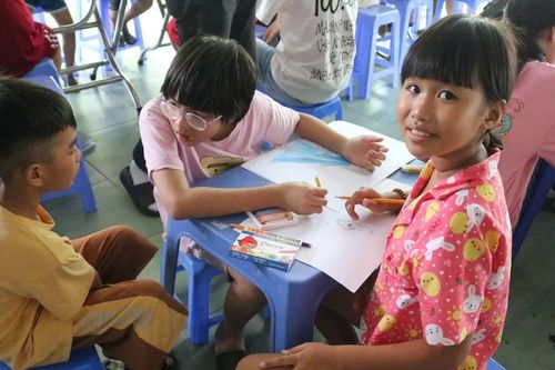 Bị dừng hỗ trợ, SOS - Làng trẻ em TPHCM kêu cứu