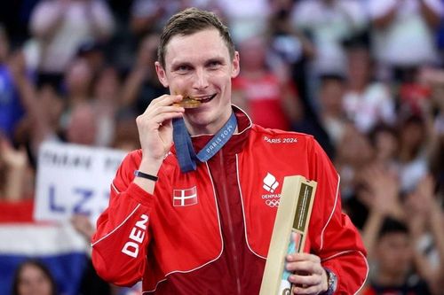 Huyền thoại cầu lông Viktor Axelsen bất ngờ giải nghệ