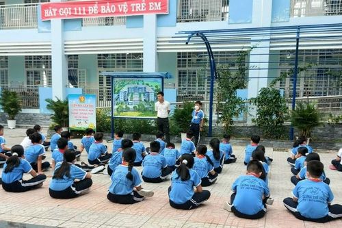 Hy hữu, một giáo viên ở TPHCM dùng kim tiêm 'trừng phạt' học sinh