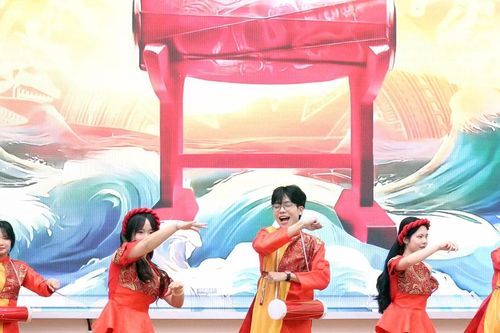 Sinh viên Việt hào hứng trải nghiệm văn hóa, tranh tài 'Tiếng Hán muôn màu'