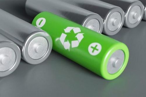 Xuất khẩu xe điện và pin của Trung Quốc tăng vọt