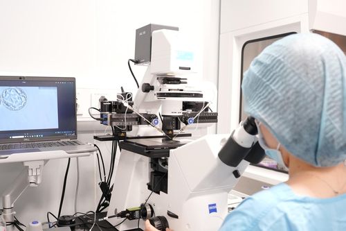 Piezo ICSI - Công nghệ tạo phôi mới, thêm cơ hội cho các ca IVF khó