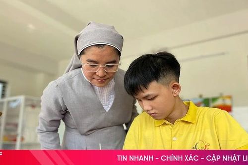 Vượt lên khiếm khuyết, chạm tới ước mơ