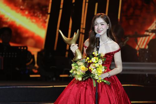 Giải Âm nhạc Cống hiến 2026: 'Nữ ca sĩ của năm' thuộc về Hòa Minzy