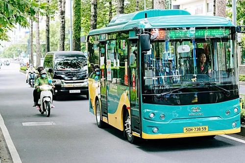 Đến 2030, chuyển đổi 50% phương tiện giao thông công cộng sang xe điện