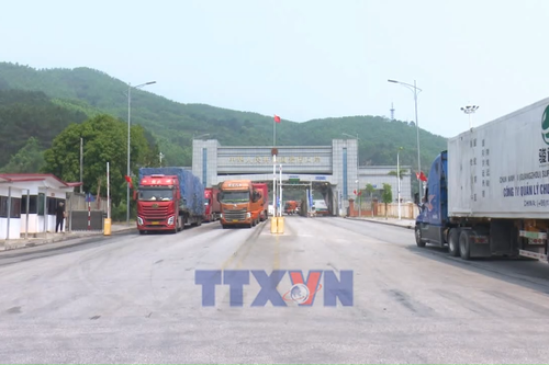 Giao thương tăng trưởng ấn tượng qua cửa khẩu Chi Ma