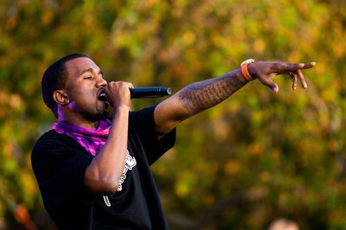 Kanye West bị từ chối tham dự sự kiện tại Pháp