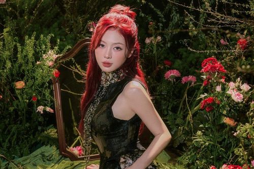 Liz Kim Cương trở lại sau thời gian dài ở ẩn, kể chuyện tình yêu không rõ ràng