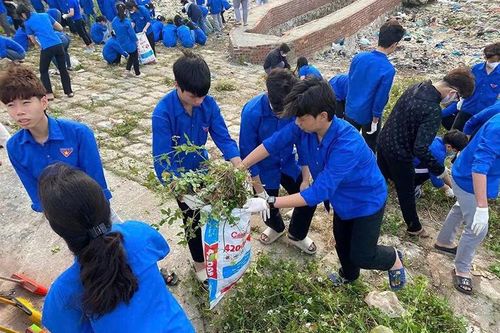 Để làng biển không còn phải đối mặt với rác thải