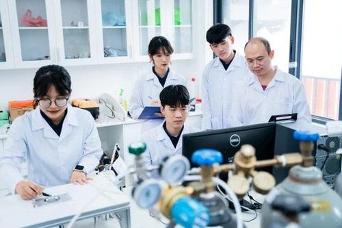 Hỗ trợ tối đa lên tới 1 tỷ đồng/năm cho mỗi nghiên cứu sinh xuất sắc