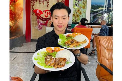 Giới trẻ với nghề review