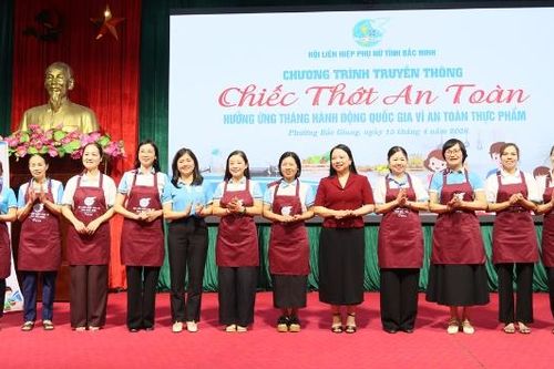 Bắc Ninh: Truyền thông 'Chiếc thớt an toàn' cho gần 400 cán bộ, hội viên phụ nữ