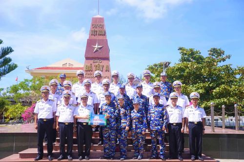 Tàu buồm 286 - Lê Quý Đôn hoàn thành nhiệm vụ huấn luyện đi biển đường dài