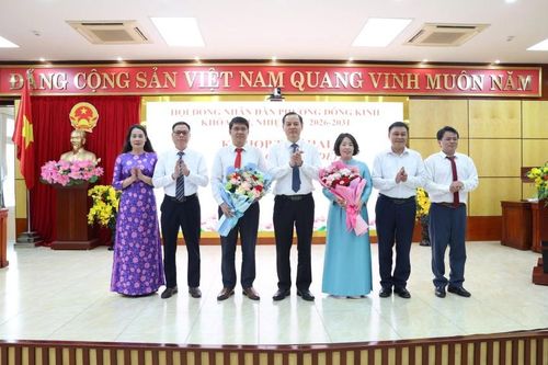 Phường Đông Kinh kiện toàn hai Phó Chủ tịch UBND phường