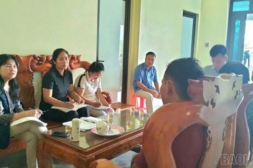 Đoàn công tác WHO và Viện Sốt rét - Ký sinh trùng - Côn trùng Trung ương làm việc tại Lào Cai