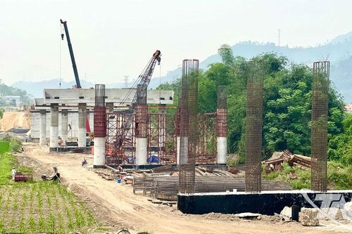 Vượt 'bão giá', bảo đảm tiến độ dự án giao thông trọng điểm