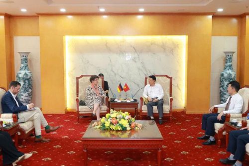 Lãnh đạo UBND tỉnh Thái Nguyên tiếp Đại sứ đặc mệnh toàn quyền Cộng hòa Liên bang Đức tại Việt Nam