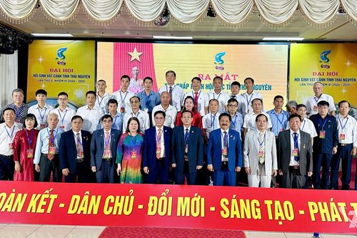 Phát triển sinh vật cảnh gắn với kinh tế và du lịch bền vững
