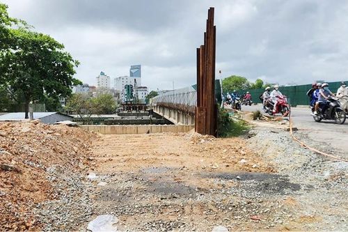 Nhiều hạng mục của một số gói thầu thuộc dự án Đô thị xanh: Thi công dang dở, chậm tiến độ