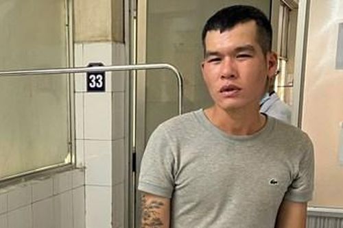 Bắt đối tượng trộm cắp hàng loạt điện thoại tại bệnh viện