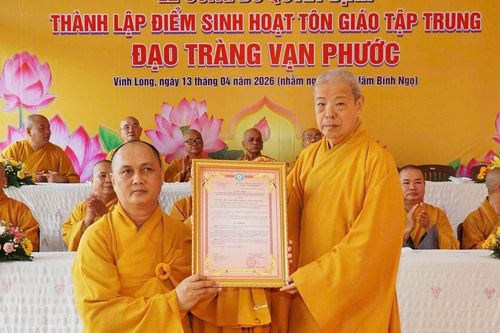 Vĩnh Long: Lễ công bố, trao quyết định thành lập điểm sinh hoạt tôn giáo tập trung đạo tràng Vạn Phước