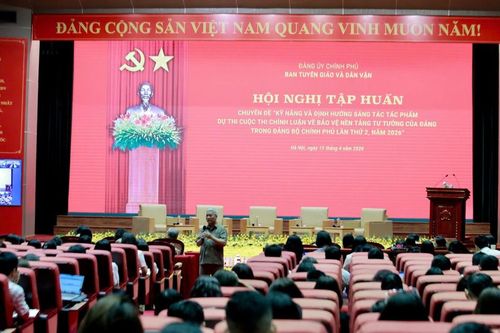 Hơn 500 đại biểu tham gia tập huấn sáng tác chính luận về bảo vệ tư tưởng của Đảng