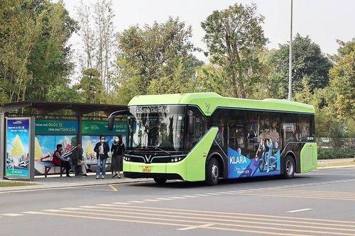Đến 2030, tối thiểu 50% phương tiện công cộng chuyển sang xe điện