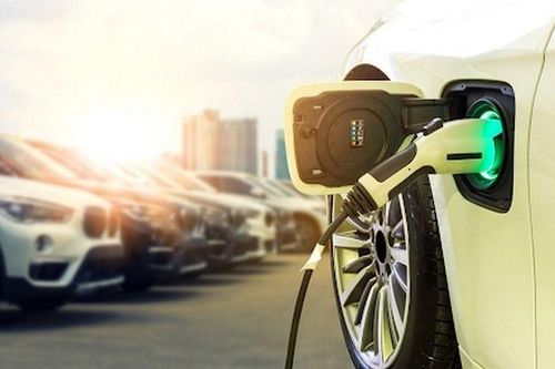 Đề xuất gia hạn ưu đãi thuế tiêu thụ đặc biệt đối với xe điện, khuyến khích chuyển đổi xanh