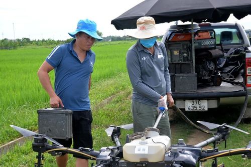 Hóa giải điểm nghẽn trong vận hành drone của HTX
