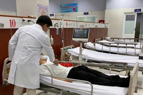 11 công nhân nhập viện cấp cứu sau bữa trưa có cá biển