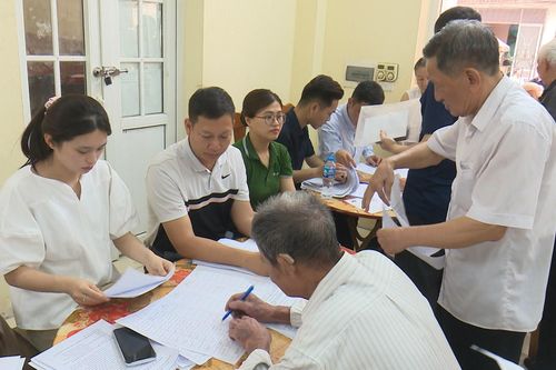 Người dân phấn khởi nhận tiền GPMB, ủng hộ dự án KĐT Thể thao