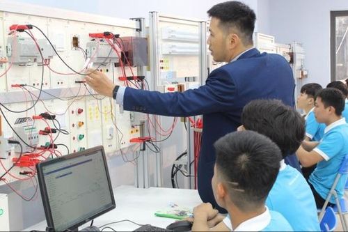 Gắn kết cơ sở giáo dục nghề nghiệp và doanh nghiệp trong thực hiện chuyển đổi số