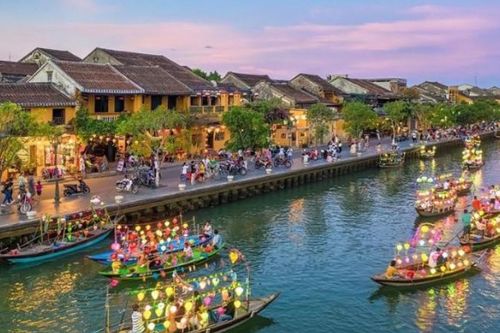 Hương vị quà chiều ở phố cổ Hội An