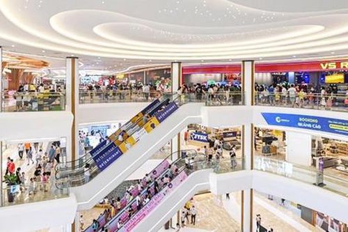 Thị trường bán lẻ TP.HCM duy trì ổn định, xu hướng trải nghiệm và tái cấu trúc lên ngôi