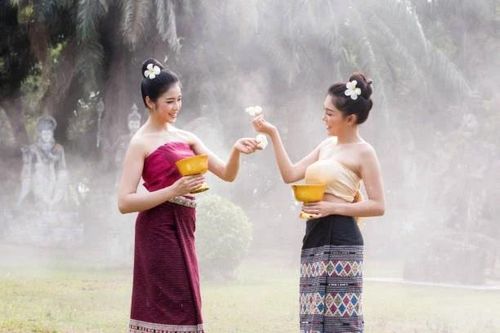 Lào rộn ràng đón Tết cổ truyền Bunpimay