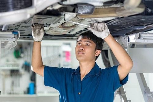 Thu nhập 42 triệu đồng/tháng từ nghề sửa ôtô ở Nhật Bản